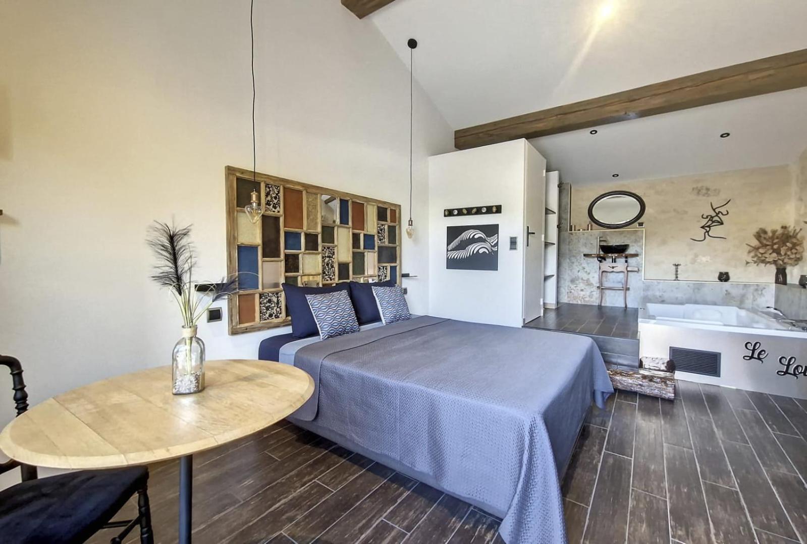 Le Lovy , Studio Independant Avec Jacuzzi Cubnezais Exterior foto